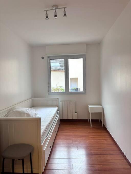 Appartement F3, 2 Chambres Ivry-sur-Seine Exterior photo